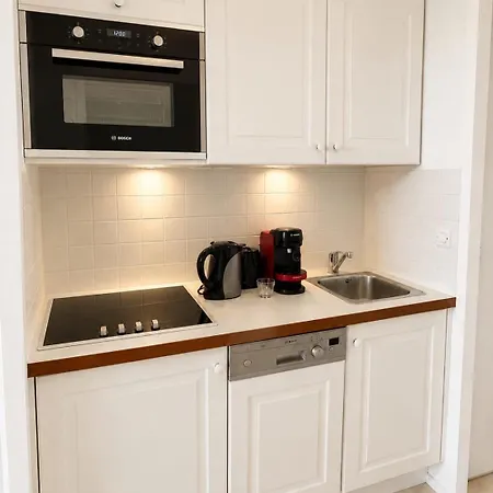 Douce Escale 2 Pieces Avec Piscine Apartman *